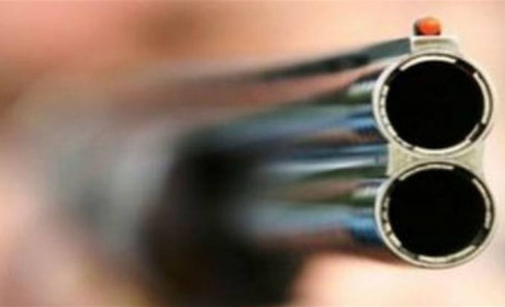 На Межівщині з вогнепальним пораненням в голову знайшли місцевого фермера