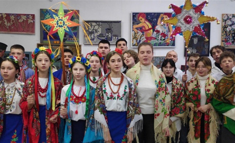 У Миколаєві відбудеться мистецька виставка «Різдвяна зірка»: охочих запрошують до участі