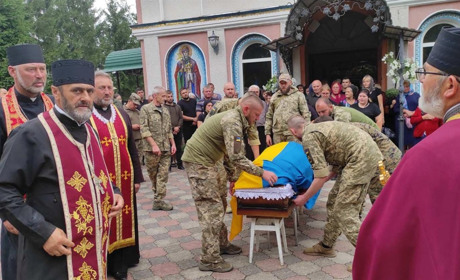 На Чортківщині попрощалися із захисником України Петром Недільським