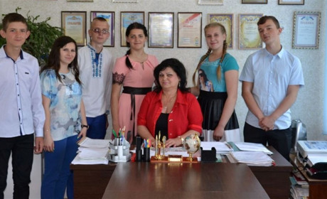 Обстріли за Осколом: педагоги ліцею розробляють два формати навчання