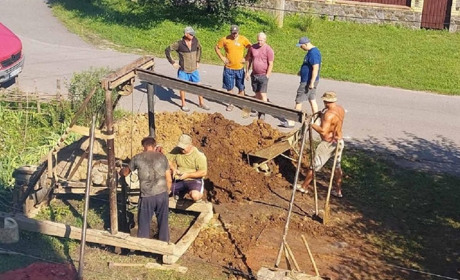 Як мешканці мікрорайону у Калинівці підготувалися до можливих вимкнень електроенергії