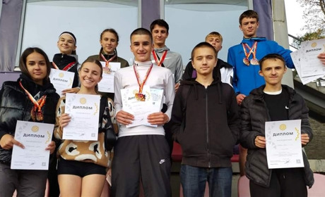 10 нагород привезли із Чемпіонату області з легкої атлетики вихованці Червоноградської ДЮСШ №2