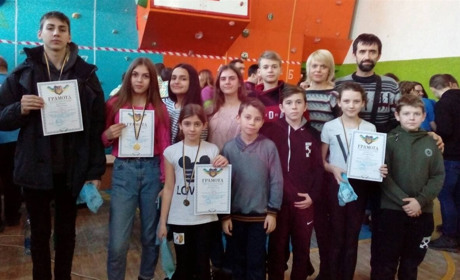 Жмеринчани привезли нагороди з обласного чемпіонату зі скелелазіння 