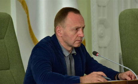 5 000 $ пропонує міський голова Чернігова за інформацію про хабарі серед своїх підлеглих