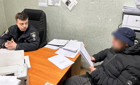 Вибух у Первомайську: чоловіка підозрюють у вбивстві дружини через посилку з вибухівкою