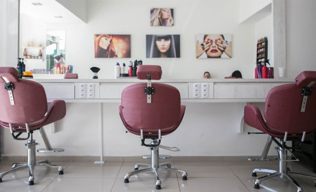 Виды кресел клиента для парикмахерских