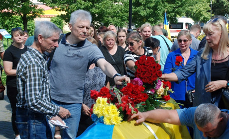 Шосткинська громада провела в останню путь захисників, які загинули при захисті Сумщини
