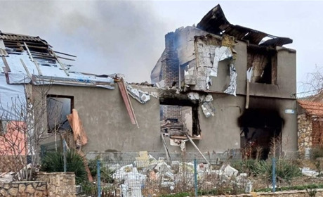 Ворожі обстріли Херсонщини: окупанти застосували артилерію та дрони, завдали ракетного удару