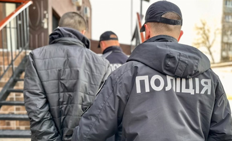Пів кілограма «товару» в одних руках: у Первомайську затримали підозрюваного в наркоторгівлі