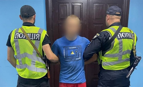 В Кагарлику чоловік пограбував кіоск: брав все, що потрапило під руку