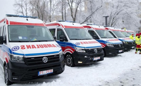 Закордонна допомога. Лозівський район отримав нову спецавтівку для екстреної медицини