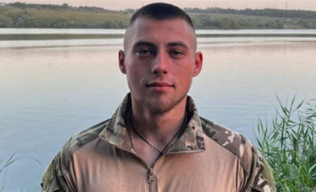 Медаллю "Золотий тризуб" нагороджено захисника зі Сватівського району. Хто він