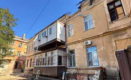 Зранку окупанти обстріляли Херсон з реактивної артилерії