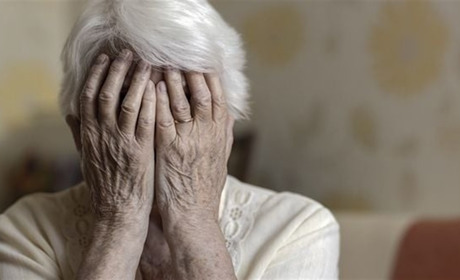 Суд призначив покарання місцевому мешканцю за психологічне знущання над бабусею