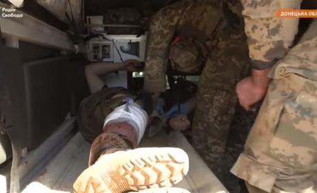 Порятунок поранених 24/7: відео про те, як працюють медики "тридцятки"