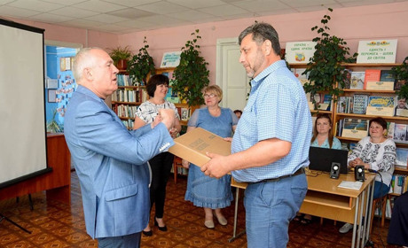 День Конституції на Кагарличчині: подарунки та нагороди від обласної та міської рад