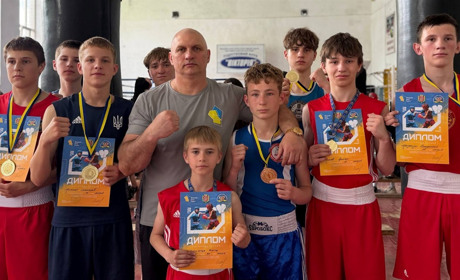 Боксери зі Звягеля здобули 24 медалі на чемпіонаті області