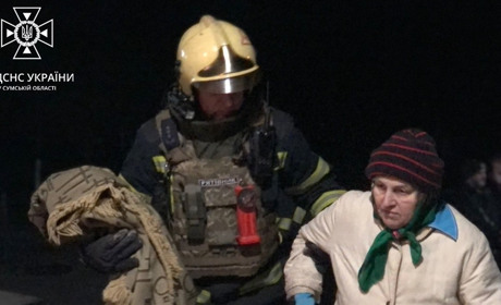 Рятувальники показали, як надавали допомогу підопічним психоневрологічного інтернату (відео)