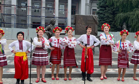 Покровськ урочисто відзначив День Конституції