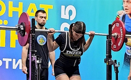 Звягельські спортсмени здобули медалі на чемпіонаті України з класичного пауерліфтингу
