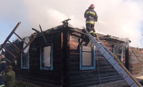 У Зарічненскій громаді горів будинок. Жертв немає