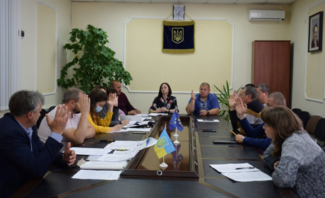 У Біляївці визначили підприємтво-переможця, яке надаватиме мешканцям громади послугу з вивозу сміття