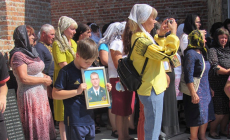 На Кременеччині відбулася Всеукраїнська проща родин загиблих