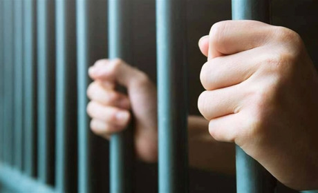 На Черкащині засудили 23-річного чоловіка, який пограбував жінку