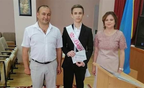 Учень зош №2 Василь Поліщук на ЗНО з англійської мови набрав максимальних 200 балів