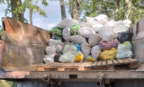 Жителі сіл Новоград-Волинської громади збирають продукти для військових