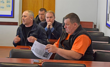 У міській раді на комісії розглядали поведінку одного з депутатів