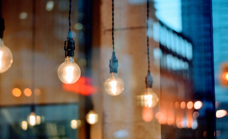 Де у Сватовому і районі не буде світла 18 грудня: графік відключень