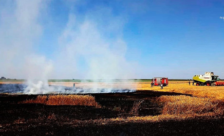 Пожежа на полі в Іванівці: горіла техніка і стерня