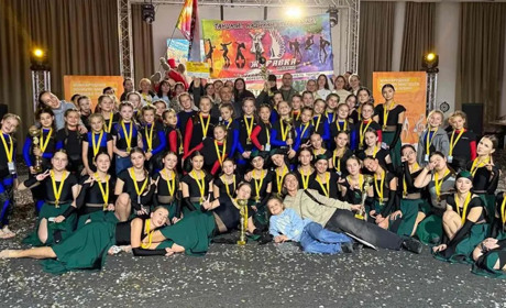 «Журавка» на висоті: сарненські танцівники здобули Гран-прі на міжнародному фестивалі в Буковелі