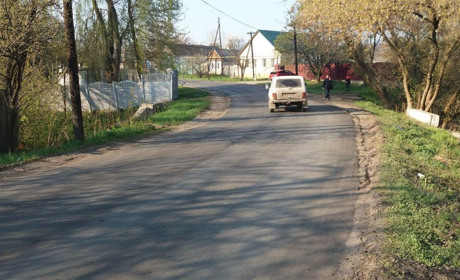 У Сватовому ремонтують міські дороги. Скільки грошей вже витратили і які дороги відремонтували
