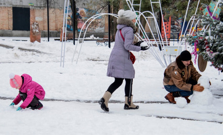 Фото дня: у Нікополі випав перший в цьому році сніг