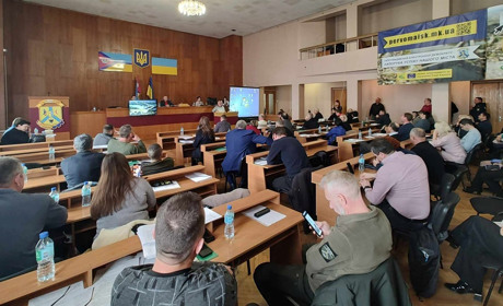 Первомайські депутати погодили припинення КП «Госпрозрахункове земельно-кадастрове бюро»