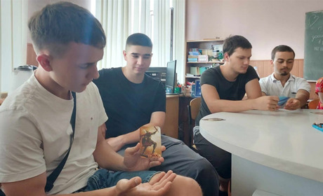 Студенти Первомайського ННІ НУК зустрілися із представницею Міжнародного медичного корпусу