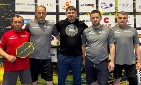 Звягельські ветерани взяли участь у першому чемпіонаті України з піклболу