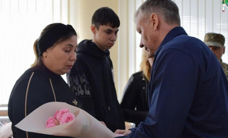 В Ізмаїлі посмертні нагороди вручили родинам полеглих захисників