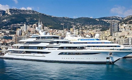 У Херсоні арештували яхту Медведчука