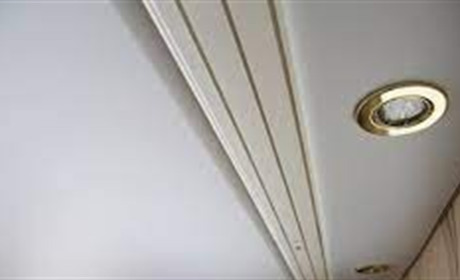 Особенности пластиковых карнизов