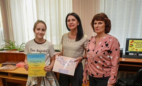 У Кагарлику в Центральній бібліотеці до Дня міста нагородили кращих юних читачів громади