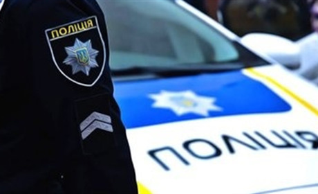 Поліція Шостки розшукує родичів жінки, яку знайшли мертвою