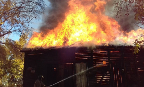 22 березня пожежні боролися з вогнем у Котенках