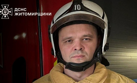 Пожежний-рятувальник зі Звягеля Артур Васюк: "Мушу бути сильним – хтось чекає допомоги"
