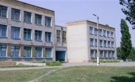 Повернення до офлайн навчання в Сахновщині: чеська організація провела скоринг/оцінку закладів