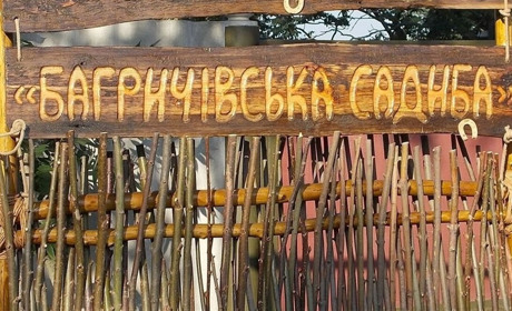 До Кременця переселився музей із Харківської області: колекція із 120-ти річною історією