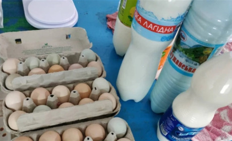Ціни на ринку "Урожай" у Звягелі: скільки коштують продукти в середині червня