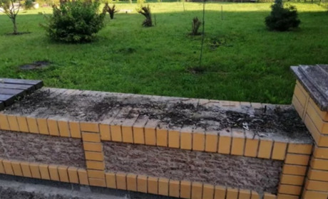 У сквері Лисянського з лавок поцупили дошки